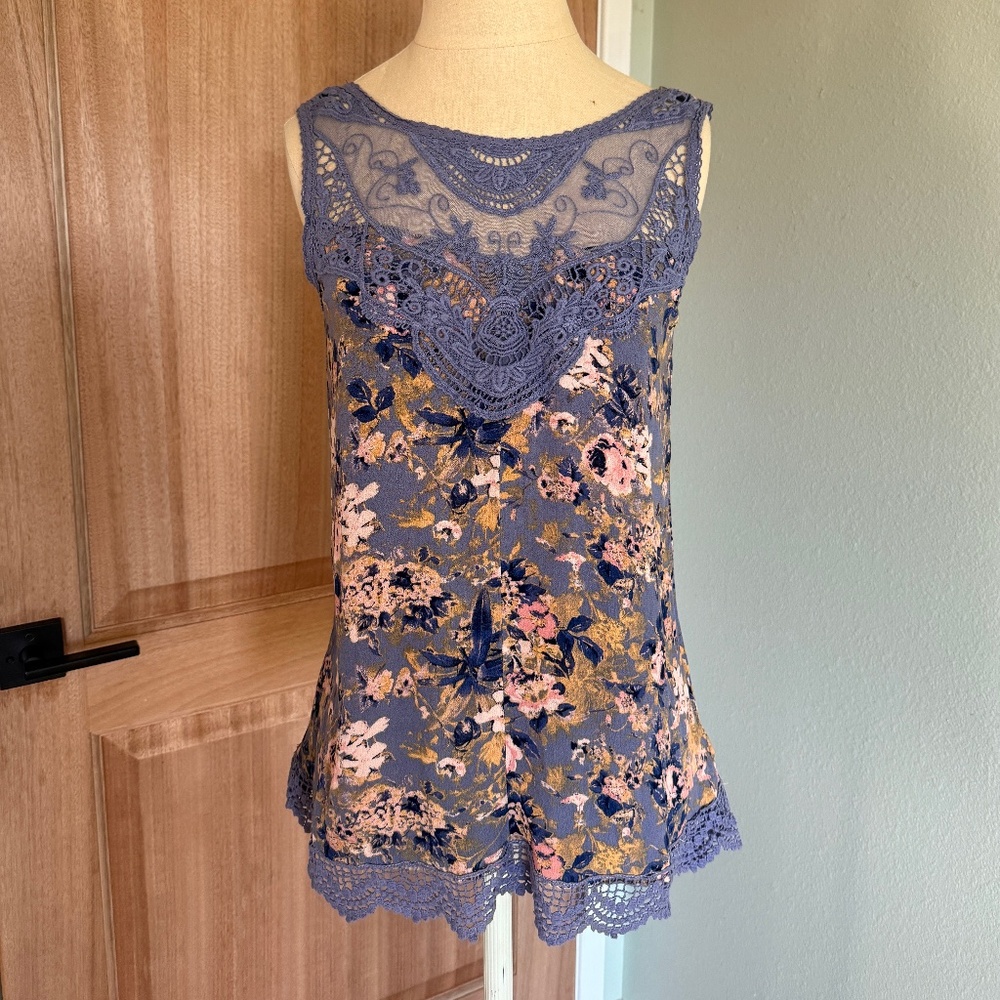 Purple Floral Lace Top by Xihilaration XS
